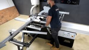 Maksiwa 220V Single Phase Full Size 126” Sliding Panel Saw with DADO Capability BMS.3200.IR - Image 3