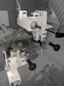 Minimax 220V Three Phase 30-fpm Pre-Milling Full Corner Rounding Automatic Glue Pot Edgebander ME 40ETR - Image 2